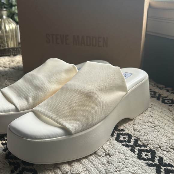steve madden slinky white